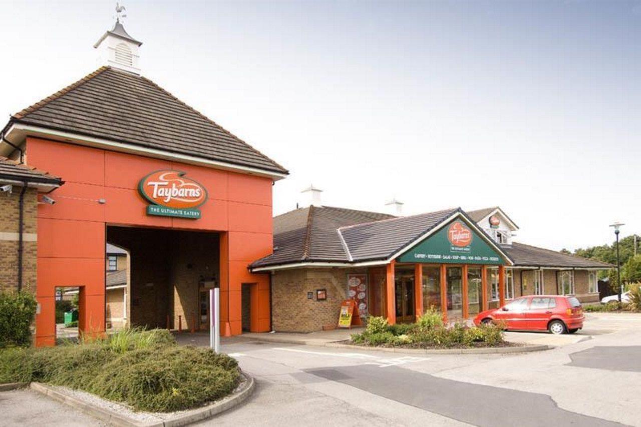 Premier Inn Sheffield/Barnsley Exterior photo